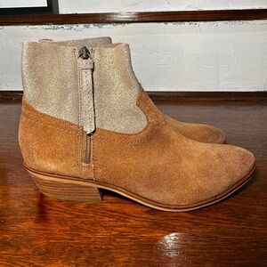Frye & Co. Rubie Suede Western Zip Booties Size 7.5 Like New